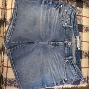 Torrid size 16 jean shorts